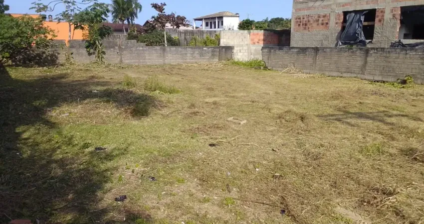 Terreno localizado lado praia em Itanhaém, a 500 m do mar, com 435 m² de área total – Escritura.