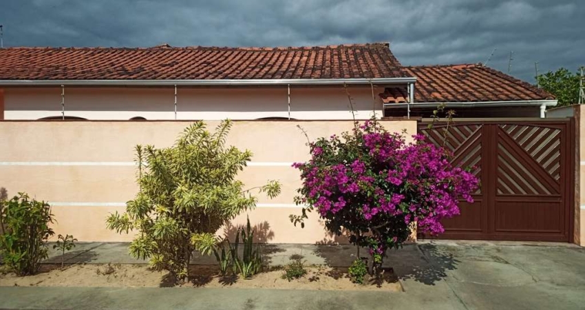 Casa para Venda em Itanhaém, Santa Julia, 3 dormitórios, 1 suíte, 1 banheiro, 5 vagas