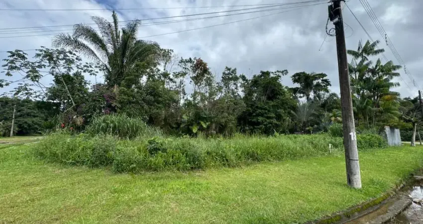 Terreno em condomínio com liberação ambiental em Peruíbe