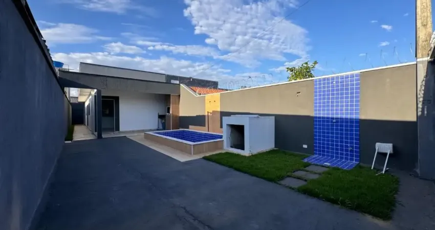 Casa com 2 quartos, piscina e área gourmet, no bairro jardim grandesp