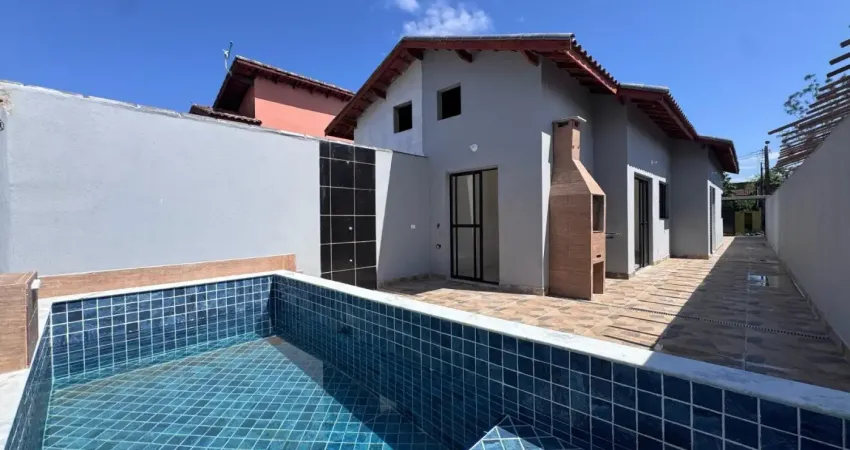Casa geminada com piscina e área gourmet, no bairro jardim guacira