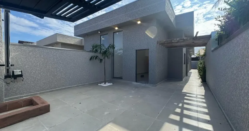 Casa à venda com piscina e área gourmet, no bairro jardim grandesp