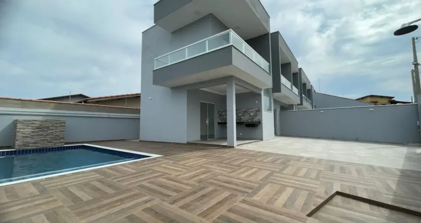 Casa à venda de frente ao mar com piscina e 3 quartos, no bairro cibratel 2