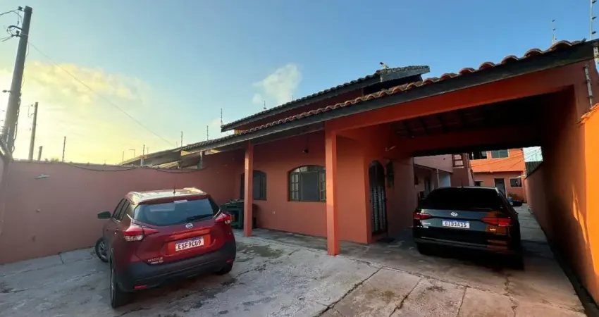 Casa à 650m do mar com piscina e área gourmet, no bairro maria helena novaes