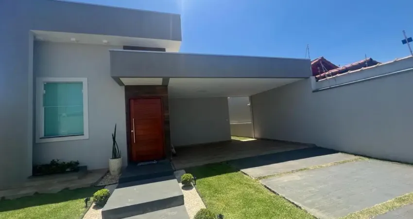 Casa à 400m do mar com piscina e área gourmet, no bairro balneário tupy