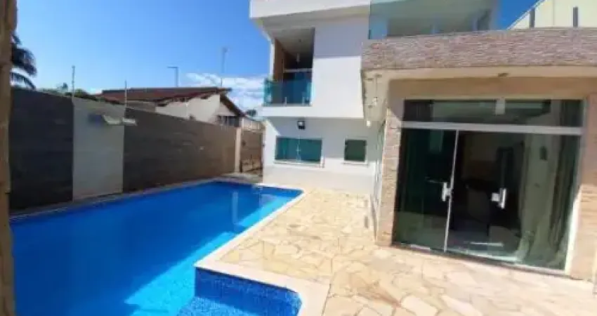 Casa à venda com piscina e área gourmet, no bairro jardim das palmeiras