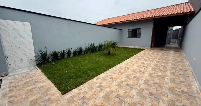 Casa à venda com 3 quartos, localizada no bairro nova peruíbe