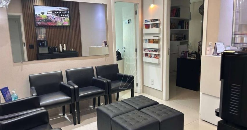 Sala comercial para alugar na Alameda Madeira, 322, Alphaville, Barueri