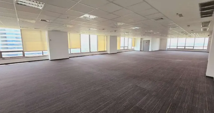 Sala comercial para alugar na Alameda Xingu, 512, Alphaville, Barueri
