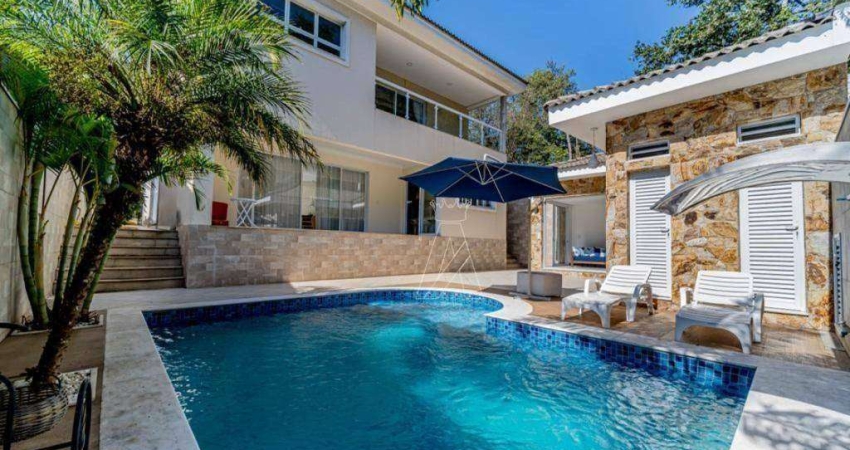 Linda Casa com 3 dormitórios, Área Gourmet Completa com vista livre para Mata de Preservação - Oportunidade!!!