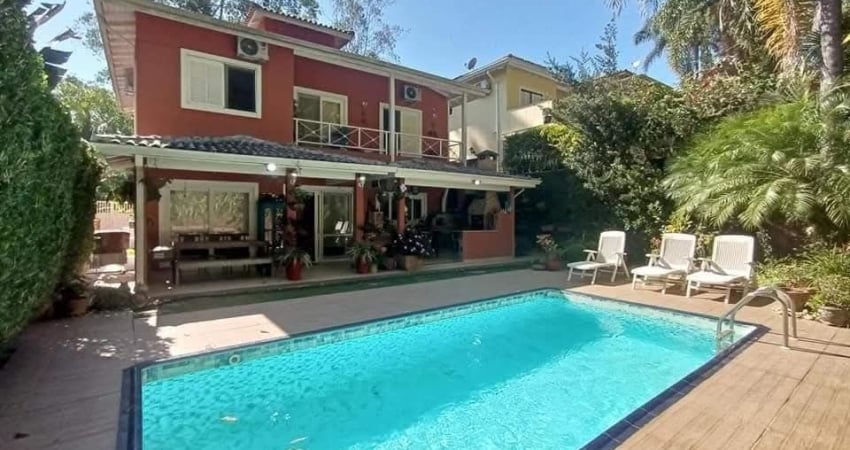 Casa em condomínio fechado com 4 quartos à venda na Chácara dos Junqueiras, Carapicuíba 