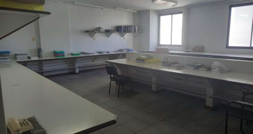 Sala Comercial para Venda em Salvador, Stiep, 4 banheiros, 8 vagas