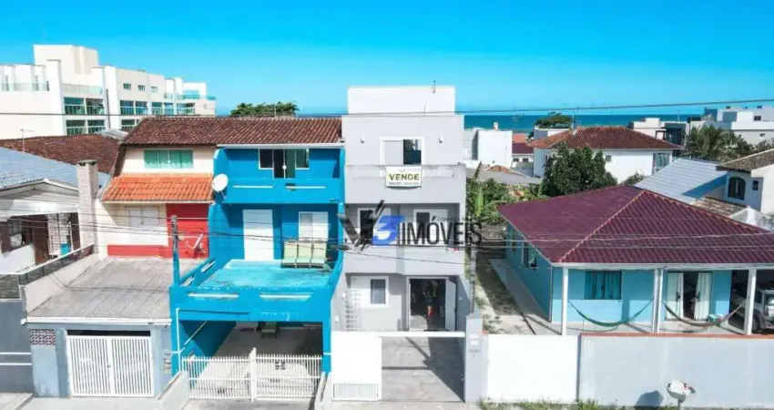 Casa com 3 quartos à venda na Avenida Paranaguá, 9904, Balneário Caravelas, Matinhos