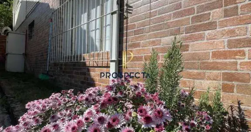 Casa com 6 dormitórios 03 vagas de garagem no bairro madureira em caxias do sul