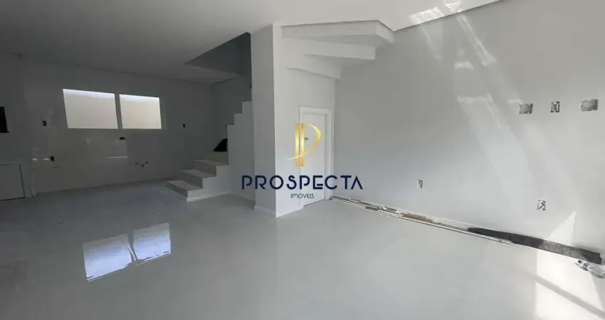 Sobrado com entrada individual com 03 dormitórios sendo 01 suíte no bairro são l