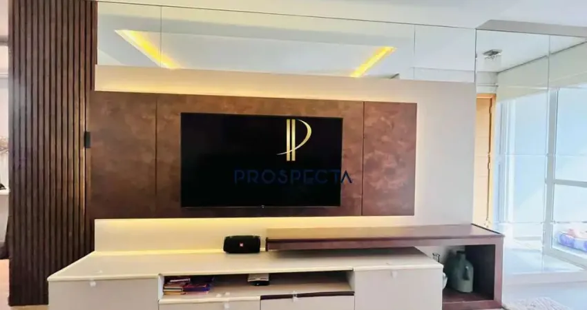 Apartamento com 02 dormitórios, 01 suíte, 02 vagas de garagem no bairro de lazze