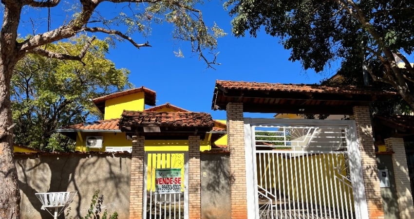 2 casas em um lote de 360 m2. Ótima construção. JD Taquaral- Pirenópolis/GO.