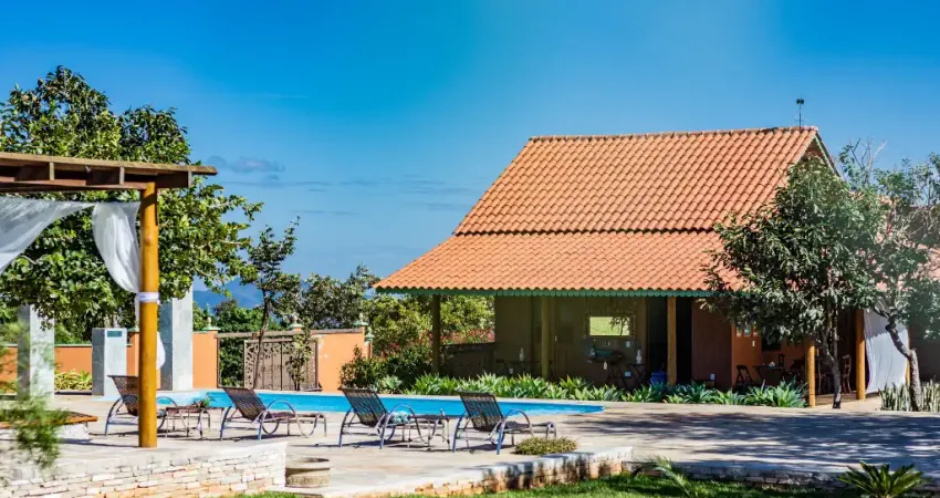 Pousada com área 72.000m2, 5 chalés , casa caseiro e muito mais. Pirenópolis Go