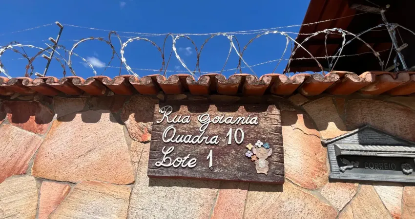 Lindo sobrado, vista exuberante, lote 458m2, jardim, 3 quartos, suite, financia! pirenópolis-go