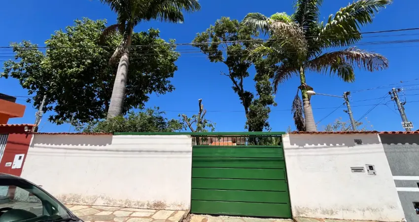 Sobrado 3 quartos, suíte, 2 salas,  mobiliado!! lindo projeto! jardim santa barbara- pirenópolis-go