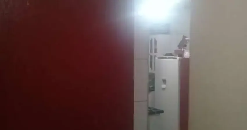 Apartamento à venda em Carapicuíba-SP, 2 quartos, 1 sala, 1 vaga de garagem, 47m² no Conjunto Habitacional Presidente Castelo Branco.