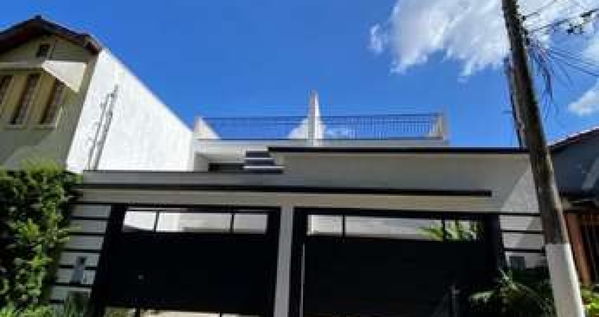 Casa à venda em Osasco-SP, no bairro Bela Vista: 3 quartos, 1 suíte, 1 sala, 4 banheiros, 4 vagas de garagem, 234 m² de área.