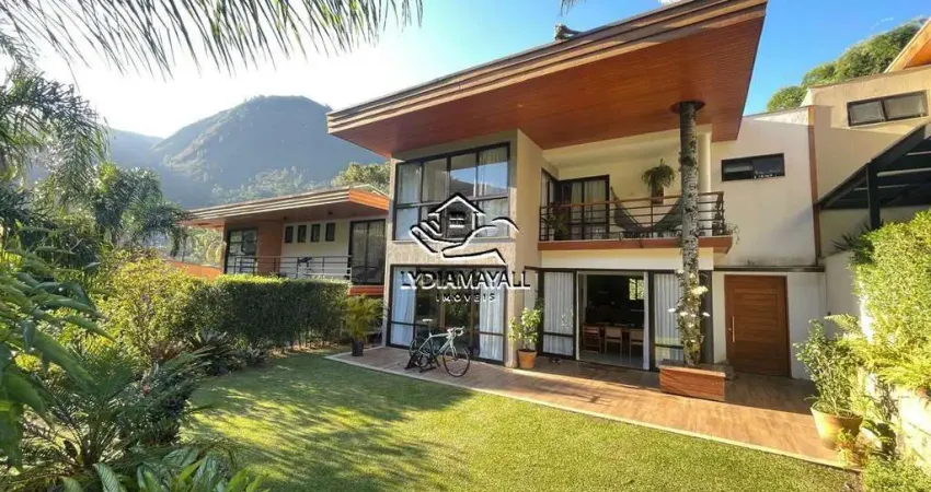 LM1841-CASA CONDOMINIO 4 QUARTOS 1 SUITE 2 GARAGENS RETIRO PETROPOLIS RJ