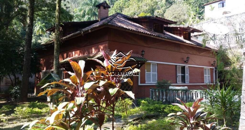 LMPS8969-CASA 4 QUARTOS 2 SUITES GARAGEM QUARTEIR&#195;O INGELHEIM PETROPOLIS RJ
