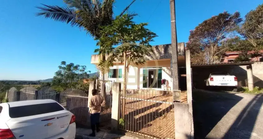 Casa com 2 quartos, Areias de Cima - Governador Celso Ramos