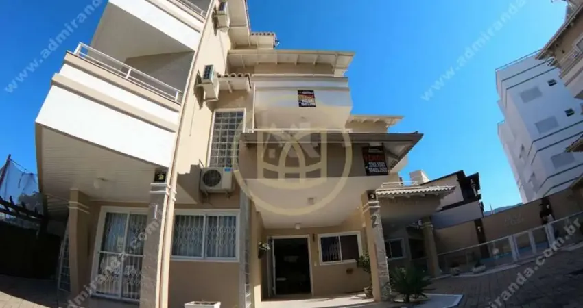 CASA 3 QUARTOS, TRIPLEX - CONDOMÍNIO ISOLA D'ELBA - PRAIA GRANDE