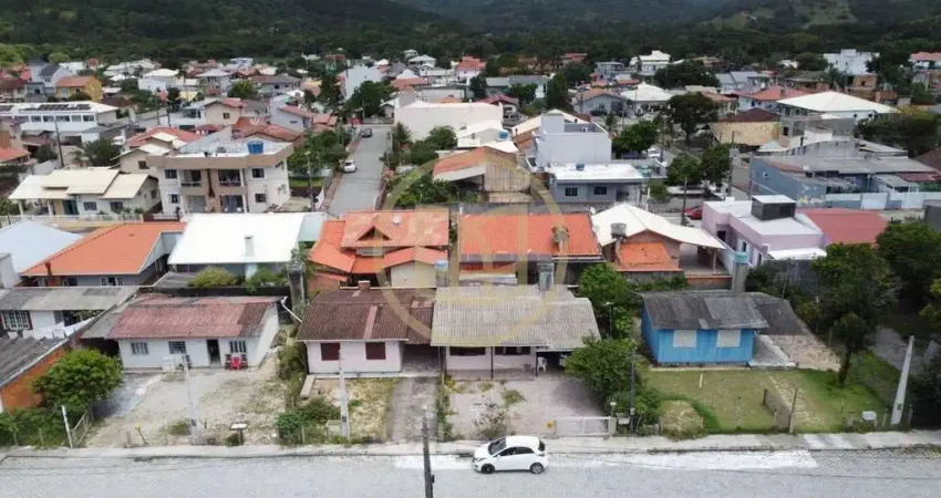 Casa à venda na Praia de Palmas, Governador Celso Ramos