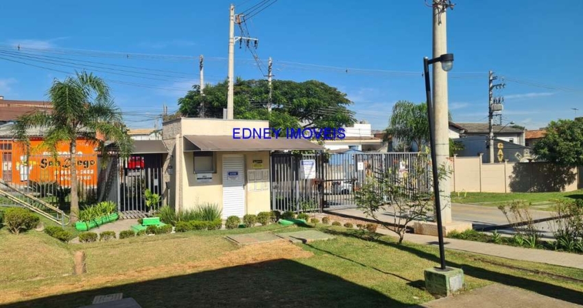 Apartamento em Condomínio à Venda ou Locação em Suzano-SP, Bairro Caxangá: 2 Quartos, 1 Sala, 1 Banheiro e 1 Vaga de Garagem!