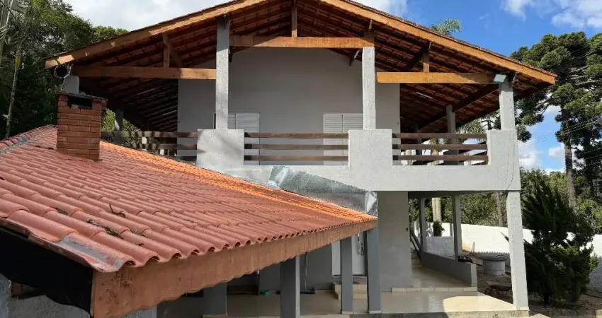 Venda de Chacara com 2.800 m2,  8 quartos em Barrinha  São Lourenço da Serra - SP