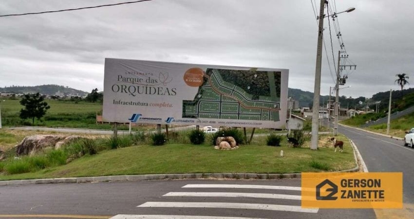 Terreno no Loteamento Parque das Orquídeas/ Tubarão/SC