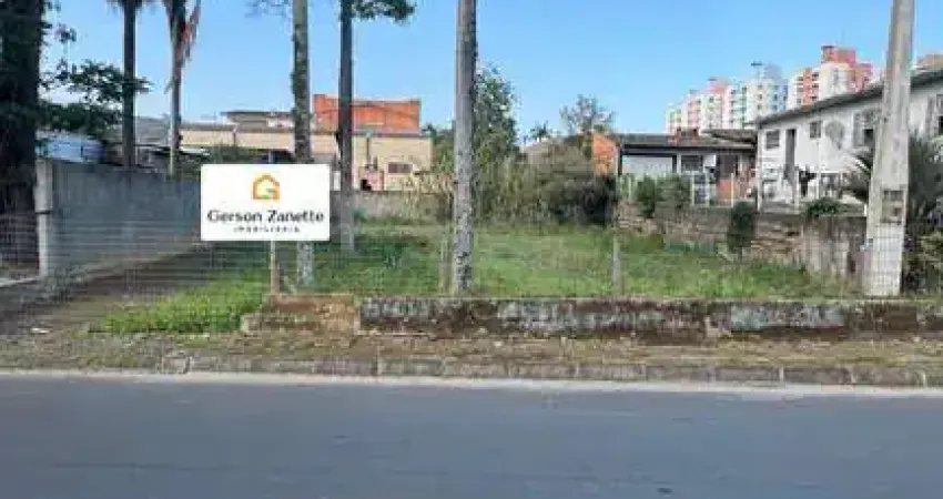 Terreno à venda na Rua Raymundo Pucher, São Luiz, Criciúma