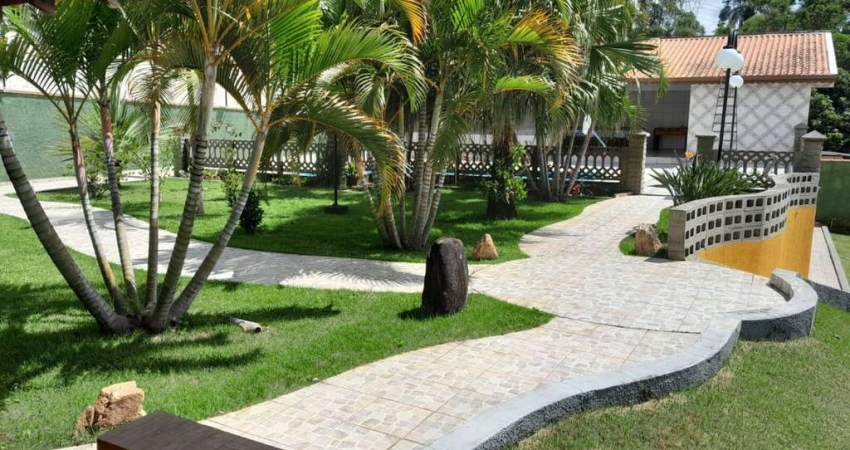 CONDOMÍNIO SANTA ROSA - AT 1.076m² - AC 403m² - PISCINA