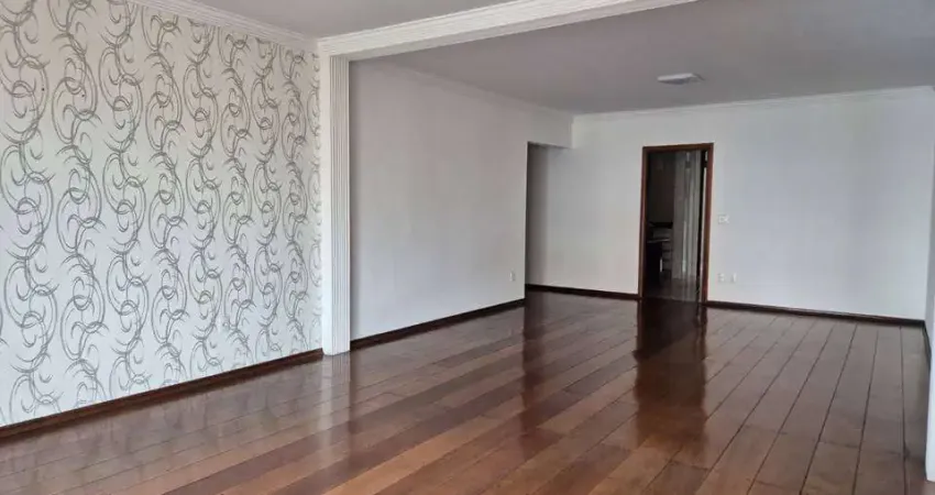 CARMINIO PISÁPIO - CENTRO - AU 200m² - 3 DORMS. -2 VAGAS COBERTAS