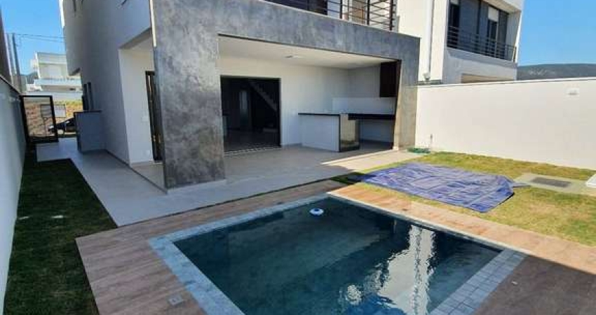 RESERVA ERMIDA - 3 SUÍTES - AC 186m² - 4 VAGAS - PISCINA