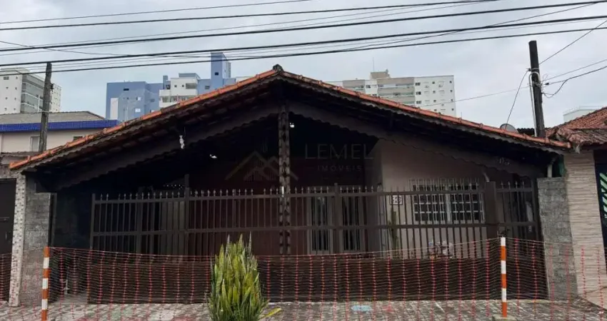 Casa para Venda em Praia Grande, Guilhermina, 3 dormitórios, 1 suíte, 2 banheiros, 3 vagas