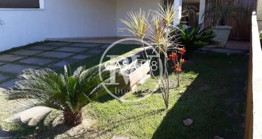 Casa à venda, Condomínio Alto da Boa Vista, 3 Quartos, 4 Banheiros.