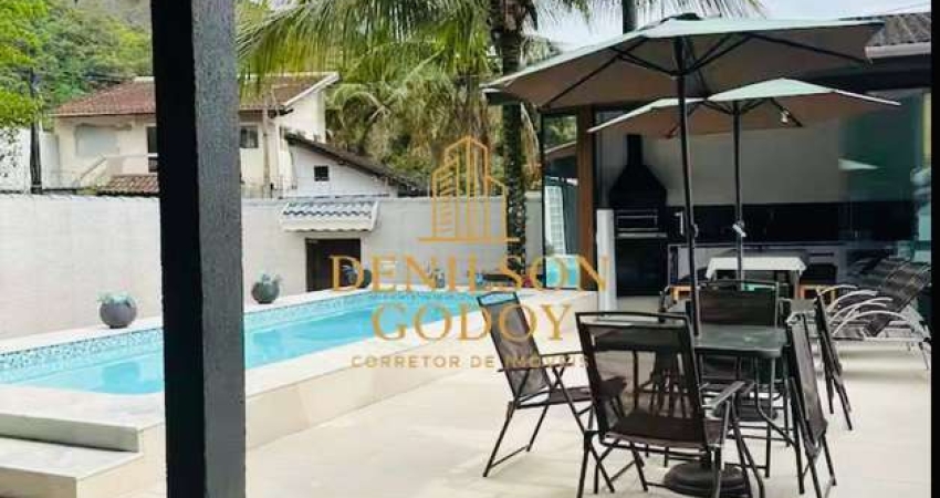 Casa Térrea de Alto Padrão à Venda – Martim de Sá, Caraguatatuba