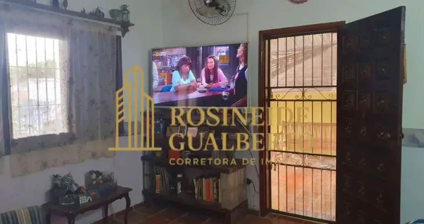 Casa à venda na praia das palmeiras – conforto, praticidade bem localizada.