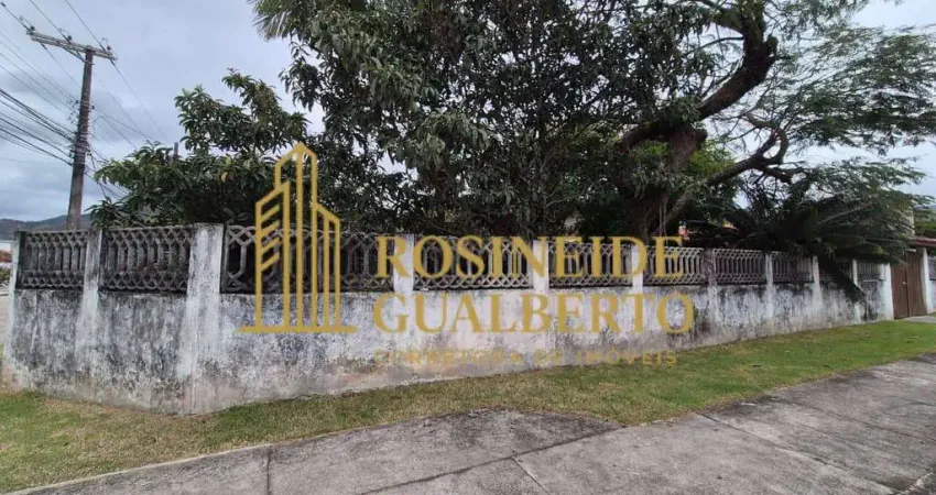 Edícula 2 dormitórios aconchegante a apenas 500 metros da praia do indaiá!