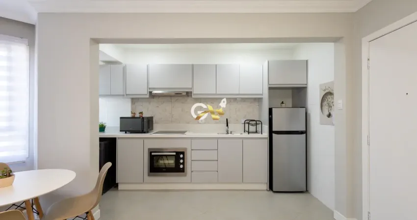 Apartamento de 2 dormitórios reformado no bairro do mercês, curitiba, pr