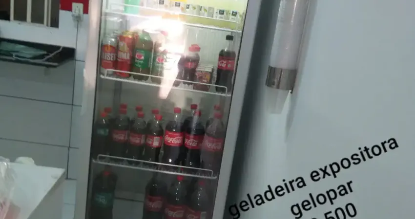 Ponto comercial para locação – sorveteria montada ou somente o espaço no bairro de quinssissana