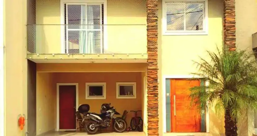 Sobrado em condominio, 3 quartos à venda, 150 m²- Umbará