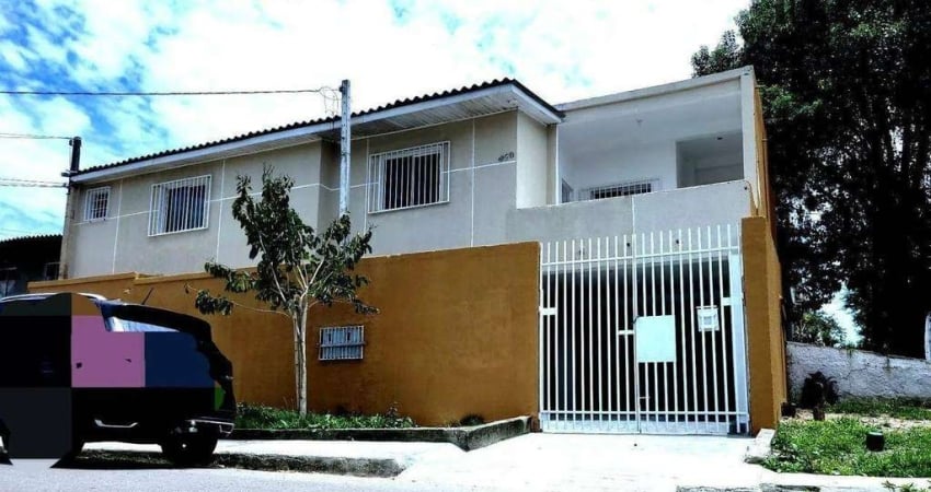 Sobrado com 3 dormitórios à venda, 190 m² - Lindóia - Curitiba/PR