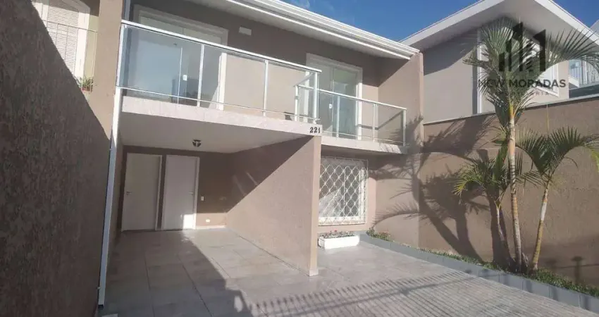 Sobrado com 3 dormitórios à venda, 138 m² por R$ 770 - Novo Mundo - Curitiba/PR