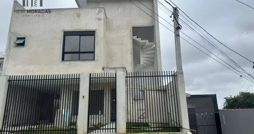 Sobrado com 3 dormitórios à venda, 139 m² por R$ 799.000 - Uberaba - Curitiba/PR