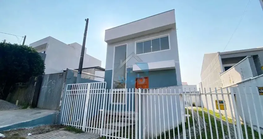 Sobrado à venda na região do santa rita, no bairro tatuquara, com dois quartos, sala ampla, cozinha, lavabo, banheiro e vaga de garagem para 1 carro.